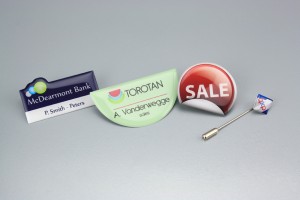 badges quadricromia