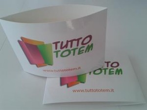 totem-pubblicitario