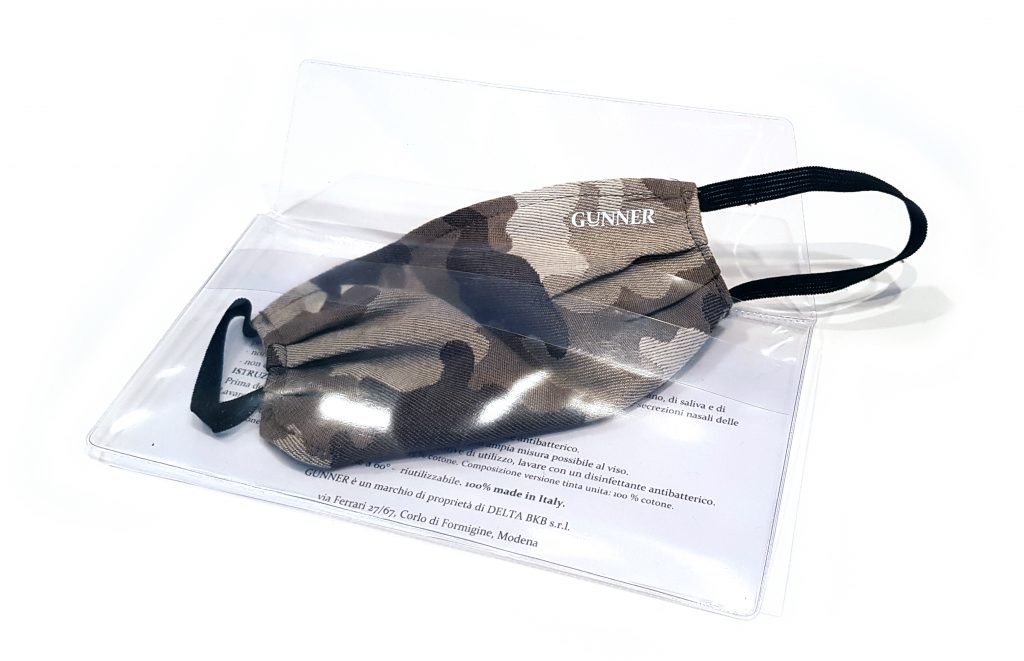 MAscherina Gunner con custodia in PVC