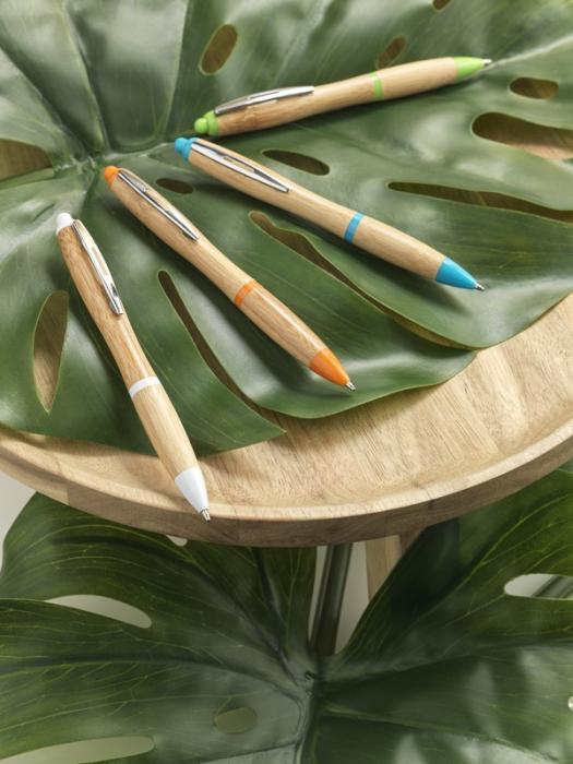 Penna in bamboo: 8 colori diversi